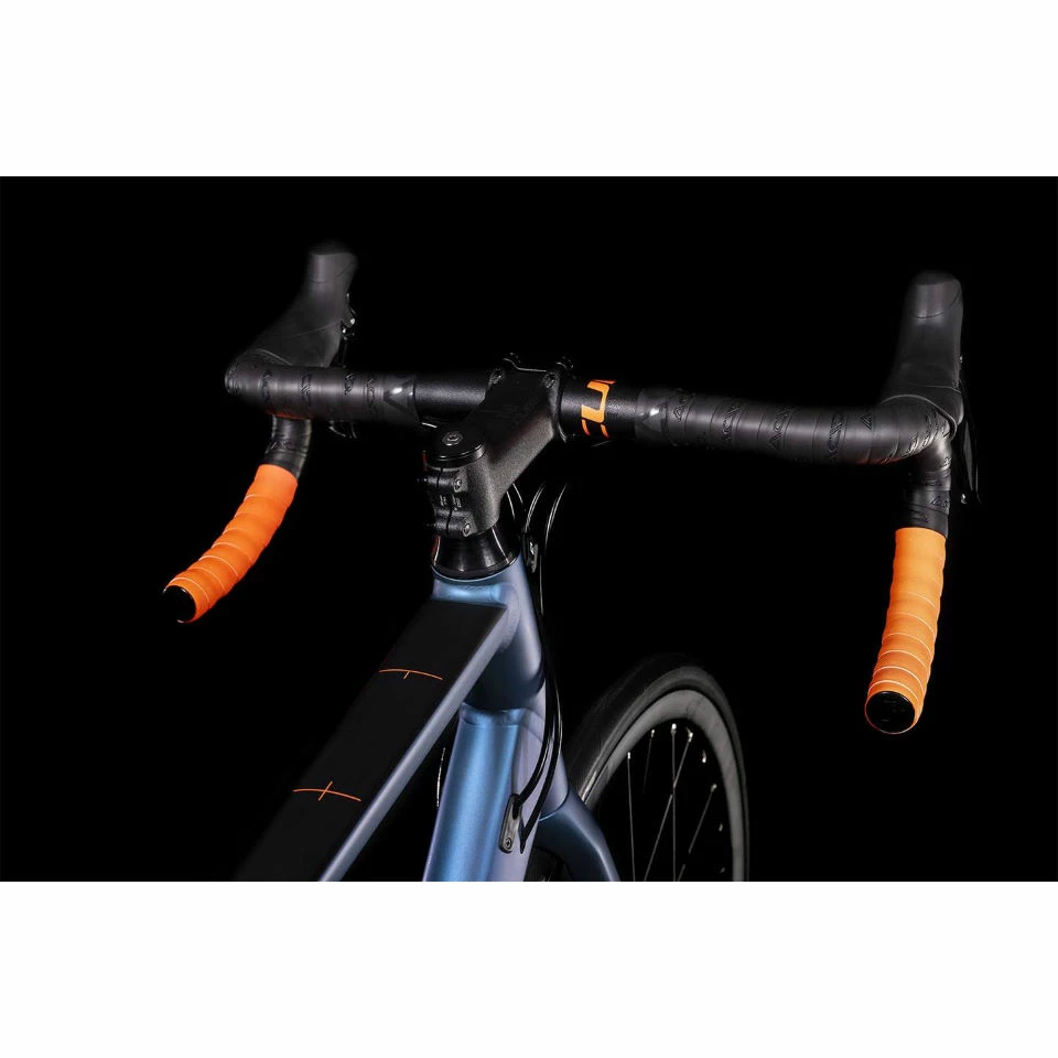 Cube Attain Road Bike (2022) 4 Cube Attain Road Bike (2022) – Image 2