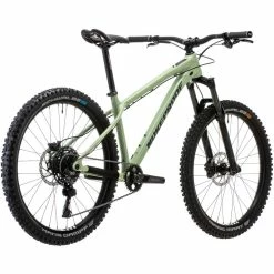 Nukeproof Scout 275 Race Alloy Mountain Bike (Deore10) 21 Nukeproof Scout 275 Race Alloy Mountain Bike (Deore10) -Vélos enfr Nukeproof Scout 275 Race Alloy Bike Deore10 2022 Artichoke Green 03