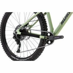 Nukeproof Scout 275 Race Alloy Mountain Bike (Deore10) 33 Nukeproof Scout 275 Race Alloy Mountain Bike (Deore10) -Vélos enfr Nukeproof Scout 275 Race Alloy Bike Deore10 2022 Artichoke Green 15