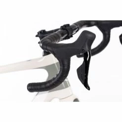 Orro Terra C 105 Di2 RR900 Gravel Bike (2023) 15 Orro Terra C 105 Di2 RR900 Gravel Bike (2023) -Vélos enfr Orro Terra C 105 Di2 RR900 Gravel Bike 2023 Adventure Bikes SD Chalk 2023 ORRTC2717RR9SDC46 0