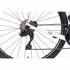 Orro Terra C 105 Di2 RR900 Gravel Bike (2023) 22 Orro Terra C 105 Di2 RR900 Gravel Bike (2023) -Vélos enfr Orro Terra C 105 Di2 RR900 Gravel Bike 2023 Adventure Bikes SD Chalk 2023 ORRTC2717RR9SDC46 7