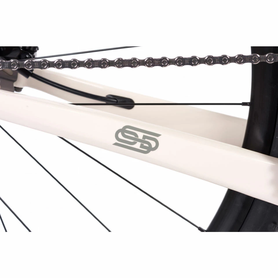 Orro Terra C 105 Di2 RR900 Gravel Bike (2023) 13 Orro Terra C 105 Di2 RR900 Gravel Bike (2023) – Image 11