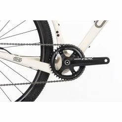 Orro Terra C Sram Apex1 RR9 Gravel Bike (2022) 13 Orro Terra C Sram Apex1 RR9 Gravel Bike (2022) -Vélos enfr Orro Terra C Sram Apex1 RR9 Gravel Bike 2021 chalk 04