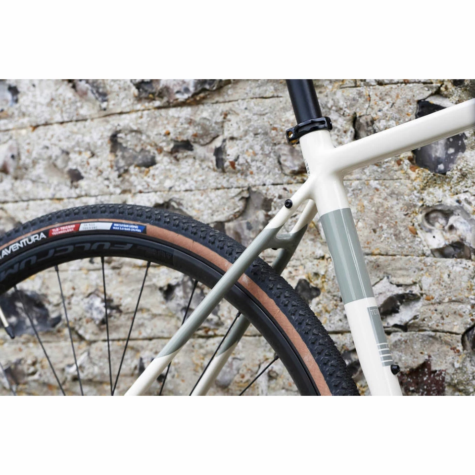 Orro Terra C Sram Apex1 RR9 Gravel Bike (2022) 10 Orro Terra C Sram Apex1 RR9 Gravel Bike (2022) – Image 8