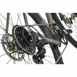 Vélo Rondo RUUT AL 1 (gravel, 2022) 13 Vélo Rondo RUUT AL 1 (gravel, 2022) -Vélos enfr Rondo RUUT AL 1 Gravel Bike 2022 Adventure Bikes Raw Grey 2022 RB 538 2