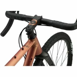 Vélo Rondo RUUT AL 2 (gravel, 2022) -Vélos enfr Rondo RUUT AL 2 Gravel Bike 2022 Adventure Bikes Bronze Black 2022 RB 457 4