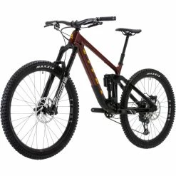 Vitus Sommet 297 AMP Mountain Bike 26 Vitus Sommet 297 AMP Mountain Bike -Vélos enfr Vitus Sommet 297 AMP Mountain Bike 2022 Octane Red Yellow05