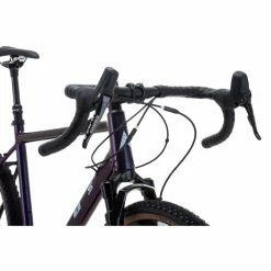 Vélo Vitus Substance VRS-1 HT (gravel, Apex, 2022) 26 Vélo Vitus Substance VRS-1 HT (gravel, Apex, 2022) -Vélos enfr Vitus Substance VRS 1 HT Adventure Bike APEX Royal Purple 2022 09