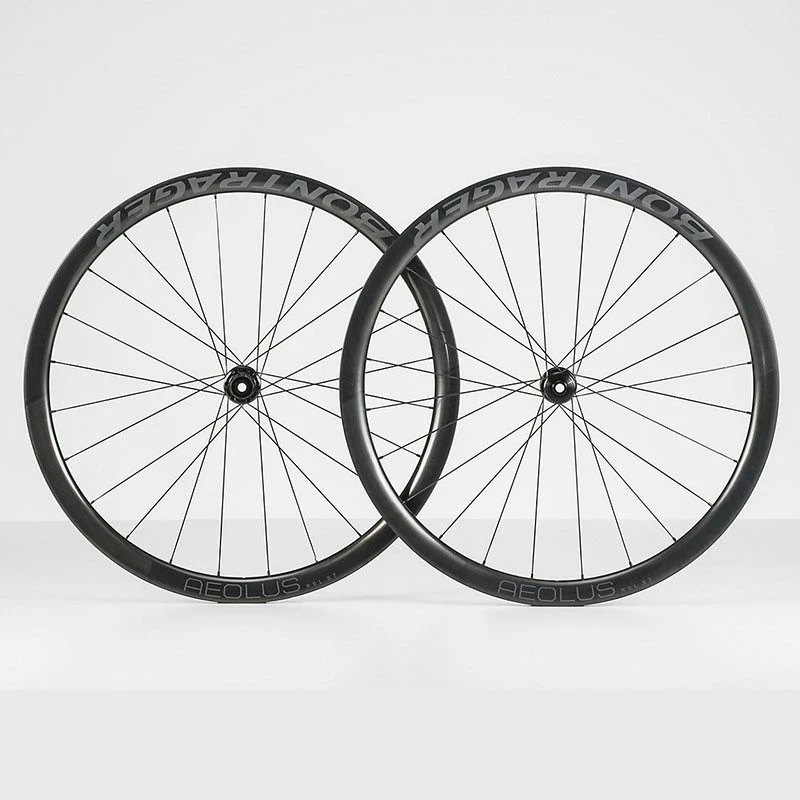 Roues Vélo Route Carbone Bontrager Aeolus RSL 37 Disc TLR Shimano-Sram 10-11v Pneu Et Tubeless Ready Frein à Disque Centerlock 37mm Shimano-Sram 10-11v Pneu Et Tubeless Ready Frein à Disque Centerlock 37mm 3 Roues Vélo Route Carbone Bontrager Aeolus RSL 37 Disc TLR Shimano-Sram 10-11v Pneu Et Tubeless Ready Frein à Disque Centerlock 37mm Shimano-Sram 10-11v Pneu Et Tubeless Ready Frein à Disque Centerlock 37mm